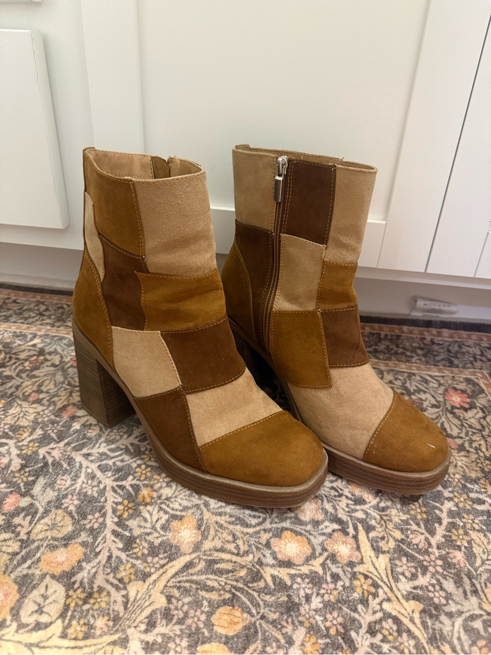 Universal Thread Checkered Boots